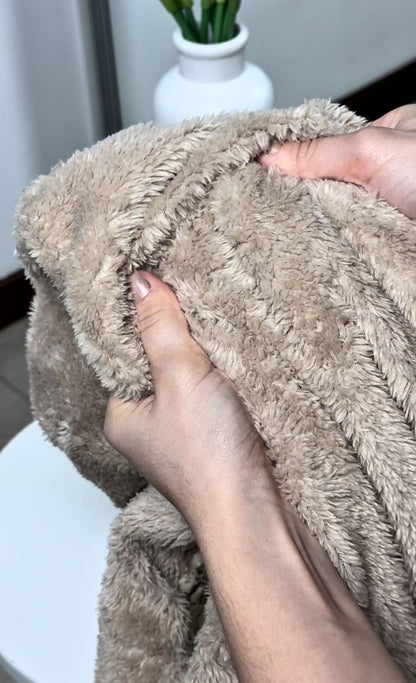 JAQUETA FEMININA PELUCIADA